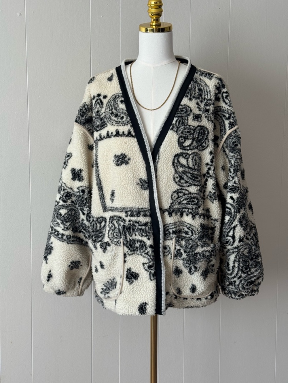 Cozy Black & Cream Patterned Sherpa Jacket